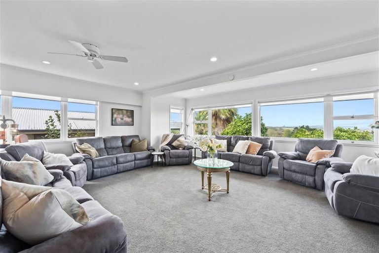 Photo of property in 2 Bickerstaffe Road, Maungaturoto, 0520