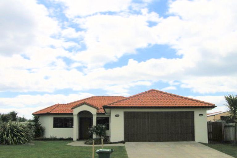 Photo of property in 68 Corinth Grove, Papamoa Beach, Papamoa, 3118