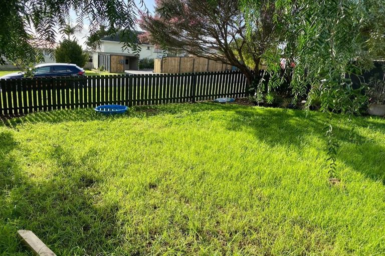 Photo of property in 3 Red Hill Road, Red Hill, Papakura, 2110