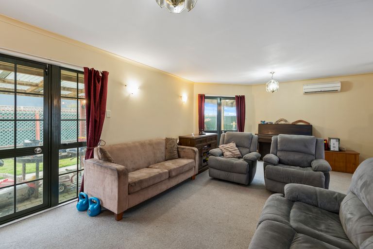 Photo of property in 51a Mortlake Street, Islington, Christchurch, 8042