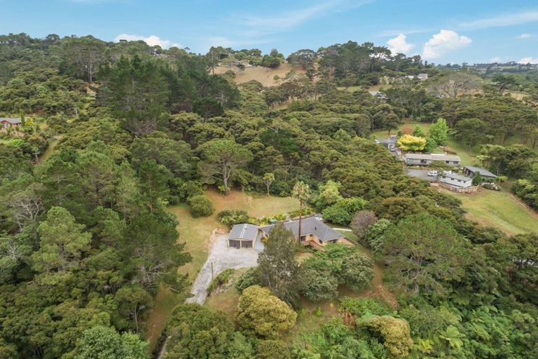 Photo of property in 13 Yelash Road, Massey, Auckland, 0614