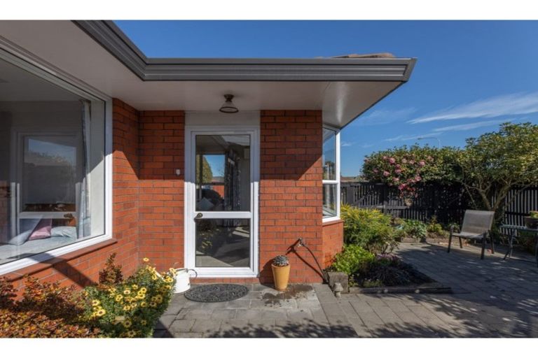 Photo of property in 1/25 Peebles Drive, Hei Hei, Christchurch, 8042
