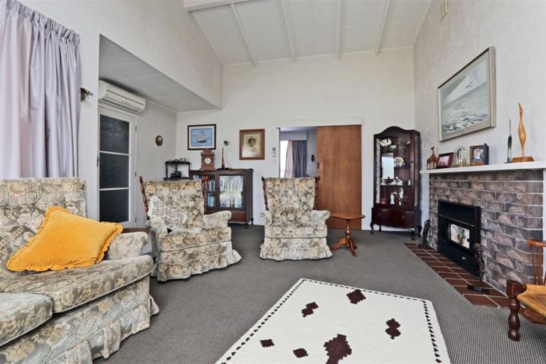 Photo of property in 2/409 Southland Road, Hastings, 4122