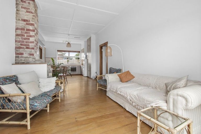 Photo of property in 75 Tuhikaramea Road, Dinsdale, Hamilton, 3204