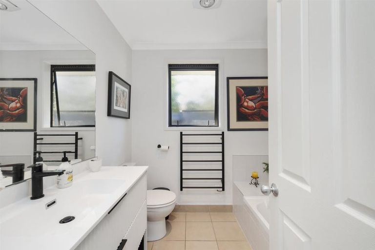 Photo of property in 28 Twin Oak Avenue, Papamoa Beach, Papamoa, 3118