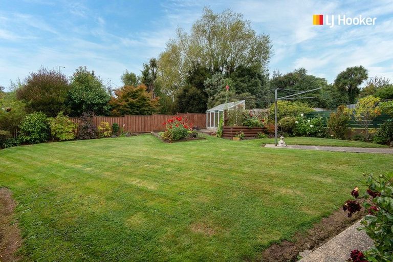 Photo of property in 9 Kinmont Crescent, Kinmont Park, Mosgiel, 9024