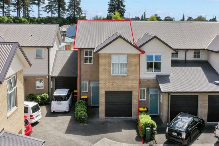 Photo of property in 71 Chiefs Court, Hamilton East, Hamilton, 3216