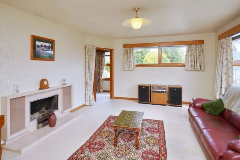 Photo of property in 17 Ashgrove Street, Rangiora, 7400