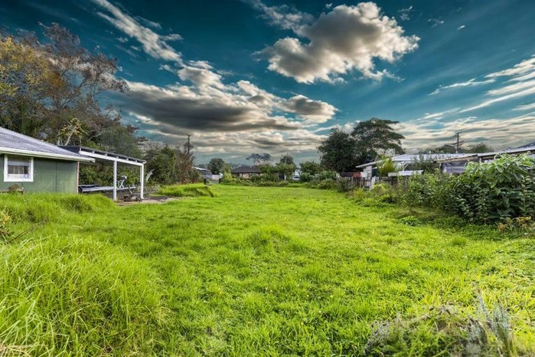 Photo of property in 3 Knox Road, Swanson, Auckland, 0612