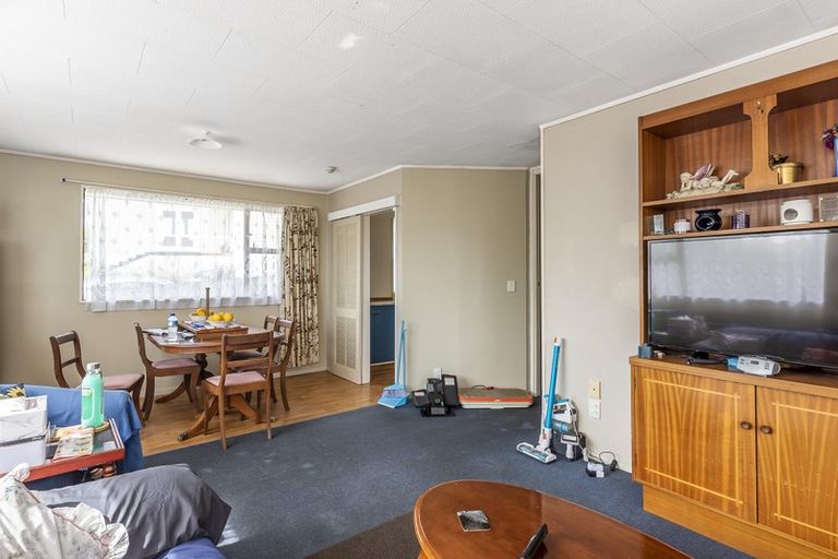 Photo of property in 12 Moa Road, Raumati Beach, Paraparaumu, 5032