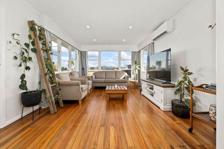 Photo of property in 11a Winara Avenue, Waikanae, 5036