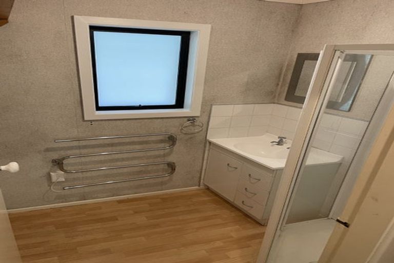 Photo of property in 76 Elmslie Road, Pinehaven, Upper Hutt, 5019