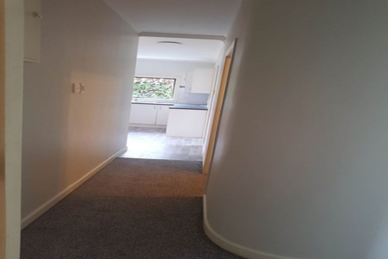 Photo of property in 37 Pakuranga Road, Pakuranga, Auckland, 2010