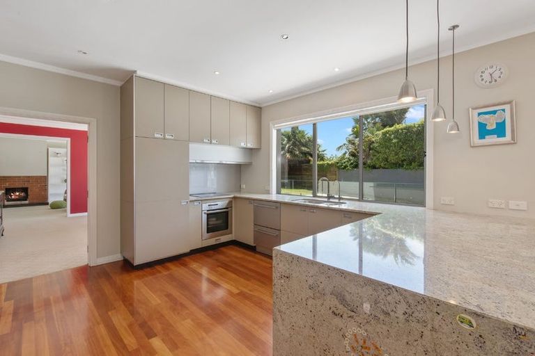Photo of property in 10 Kowhai Street, Takapuna, Auckland, 0622