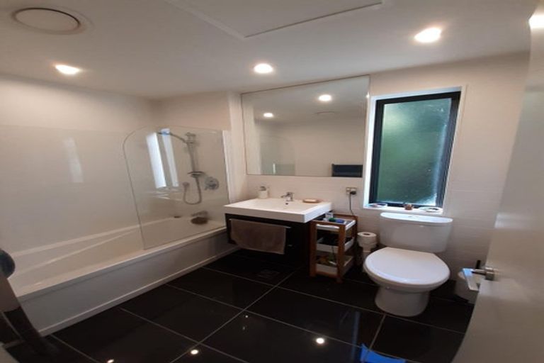 Photo of property in 15/8 Thatcher Crescent, Crofton Downs, Wellington, 6035