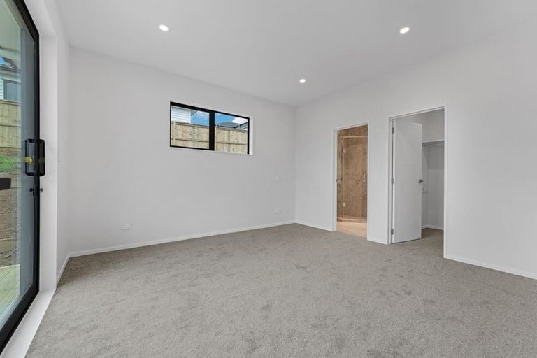 Photo of property in 3 Dolcetto Place, Pokeno, 2402