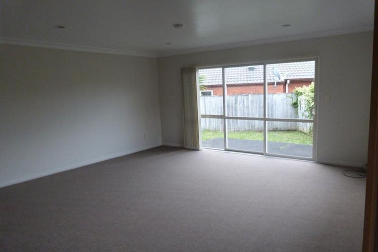 Photo of property in 25 Arlose Place, Westgate, Auckland, 0614