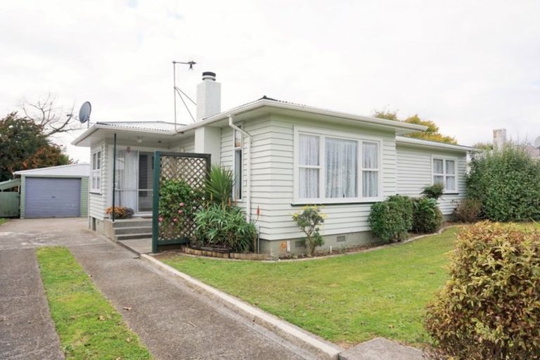 Photo of property in 21 Cargill Street, Levin, 5510