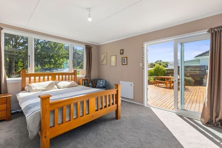 Photo of property in 49r Hine Road, Wainuiomata, Lower Hutt, 5014