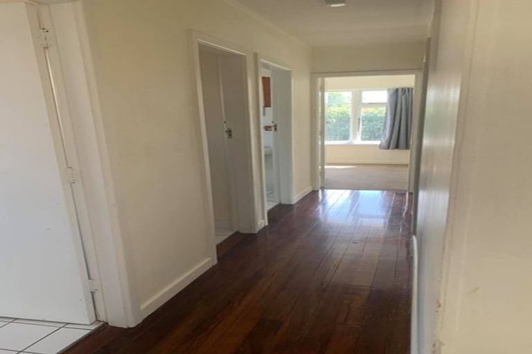 Photo of property in 18 Avonhead Road, Avonhead, Christchurch, 8042