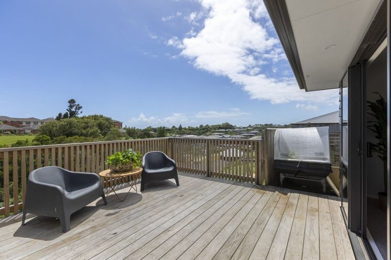 Photo of property in 60 Cyrus Street, Whalers Gate, New Plymouth, 4310
