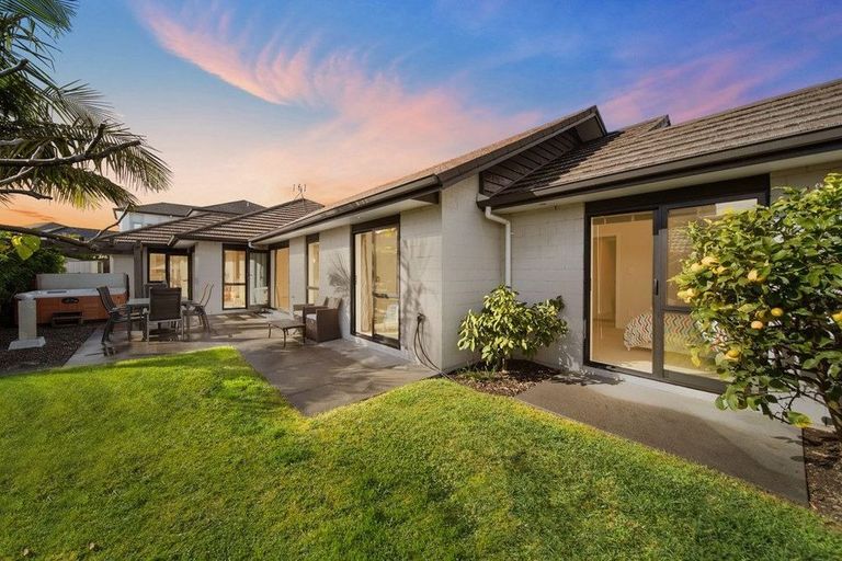 Photo of property in 69 Capriana Drive, Karaka, Papakura, 2113