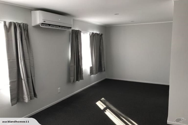 Photo of property in 23 Addison Drive, Glendene, Auckland, 0602