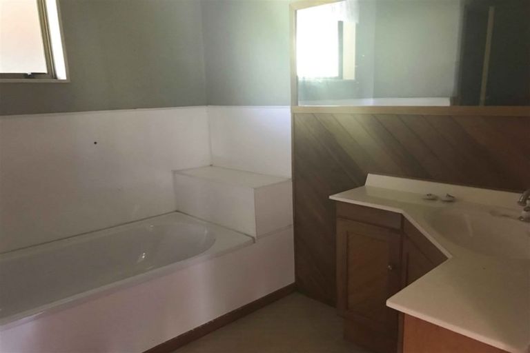 Photo of property in 188 Marama Avenue North, Otatara, Invercargill, 9879