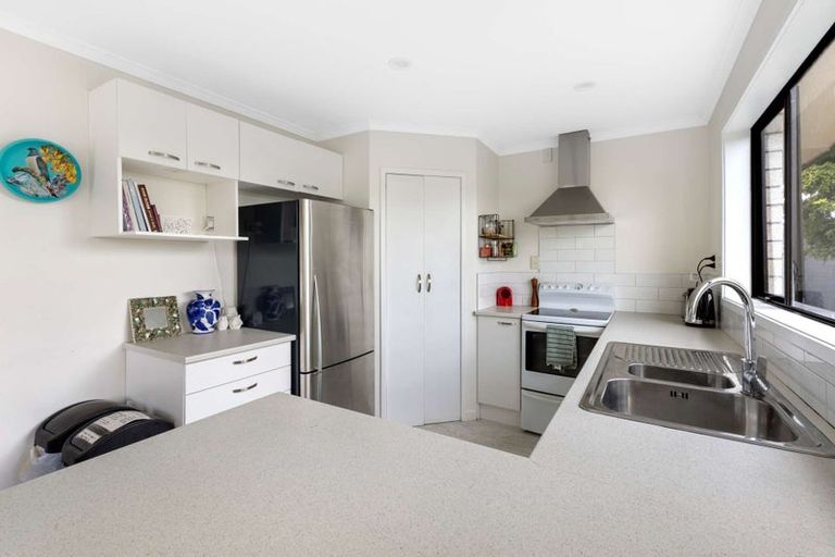 Photo of property in 12 Ash Place, Whalers Gate, New Plymouth, 4310