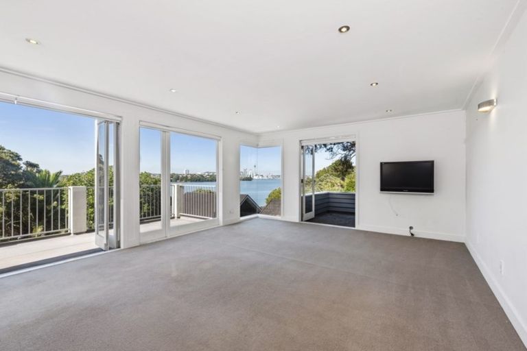 Photo of property in 69 Norwood Road, Bayswater, Auckland, 0622