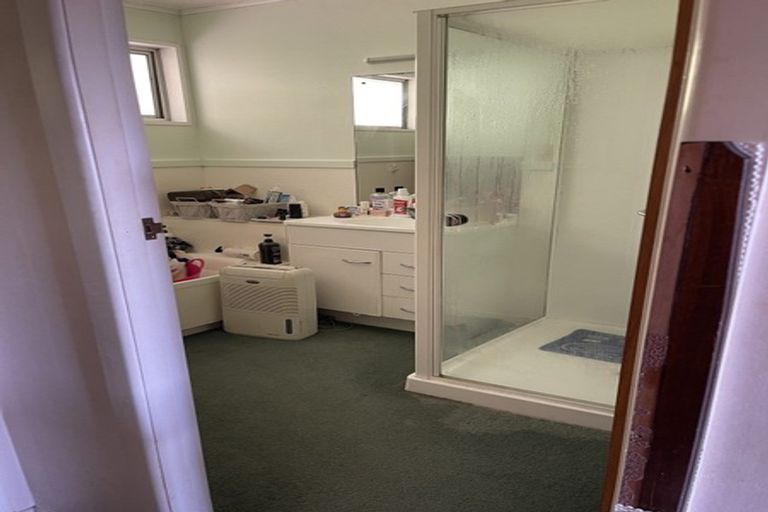 Photo of property in 86 Beazley Avenue, Paparangi, Wellington, 6037