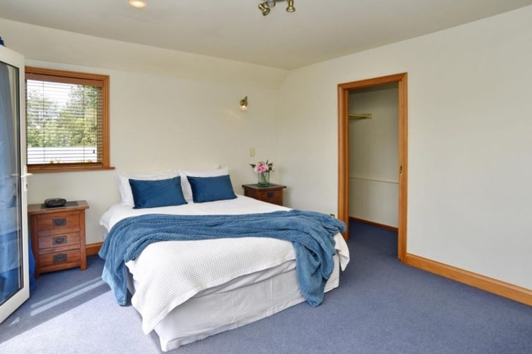 Photo of property in 32 Wai-iti Terrace, Burnside, Christchurch, 8052