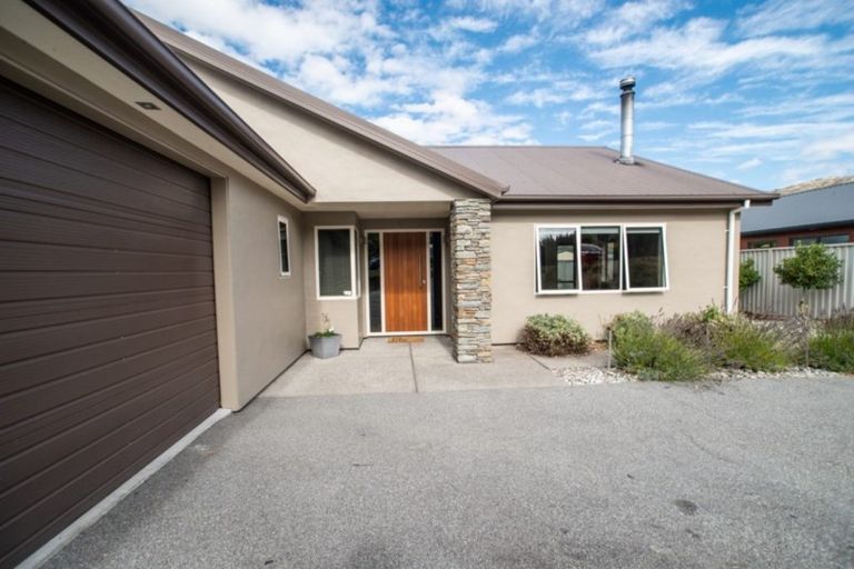 Photo of property in 57 Shields Street, Clyde, 9330