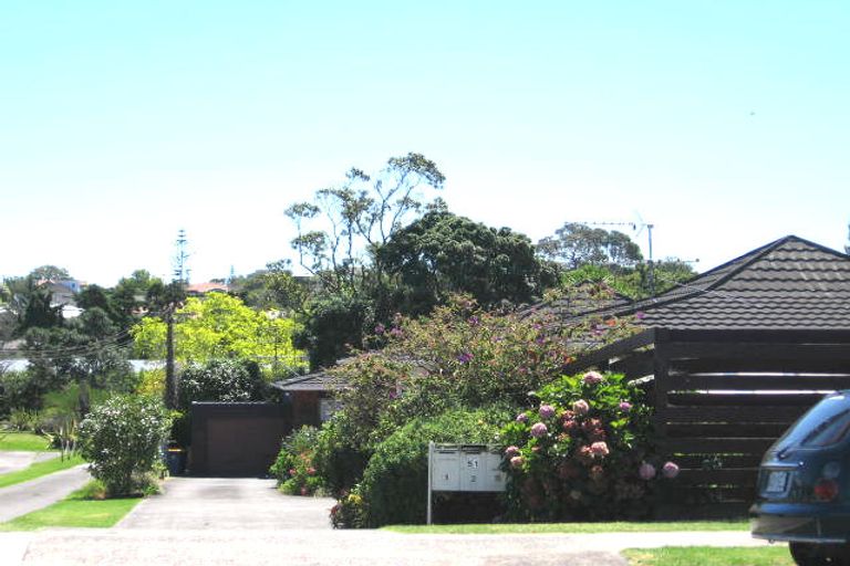 Photo of property in 2/51 Shakespeare Road, Milford, Auckland, 0620