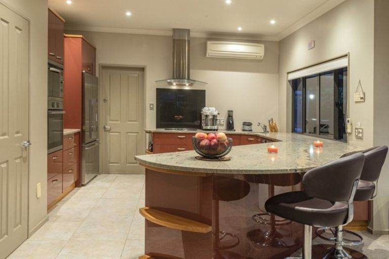 Photo of property in 22 Key West Drive, One Tree Point, 0118