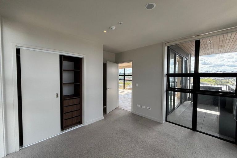 Photo of property in 303/82 Te Oneroa Way, Long Bay, Auckland, 0630