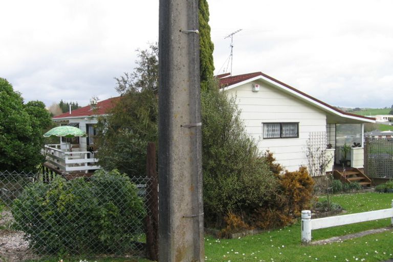 Photo of property in 16 Kaiwaka-mangawhai Road, Kaiwaka, 0975