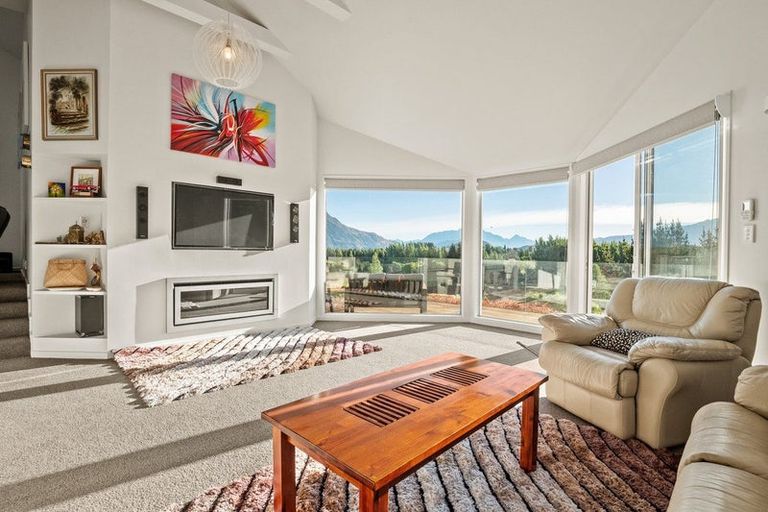 Photo of property in 13 Shaw Street, Arrowtown, 9302