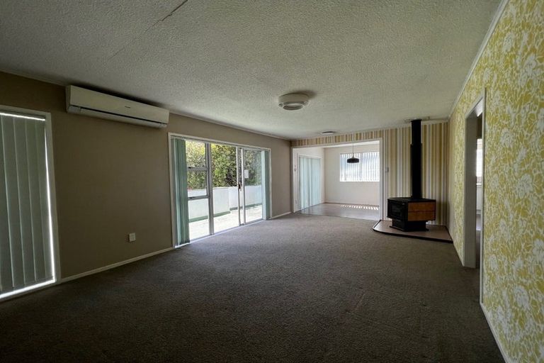 Photo of property in 45 Salamanca Road, Sunnynook, Auckland, 0620