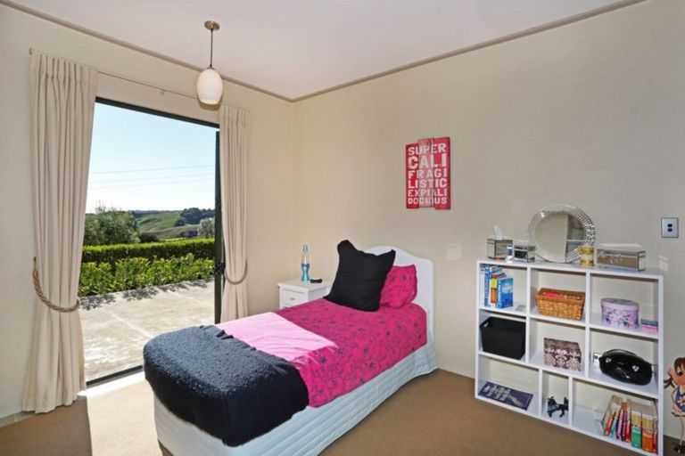 Photo of property in 498 Redoubt Road, Flat Bush, Auckland, 2019
