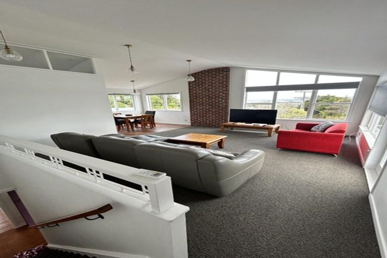 Photo of property in 42 Memorial Drive, Parahaki, Whangarei, 0112