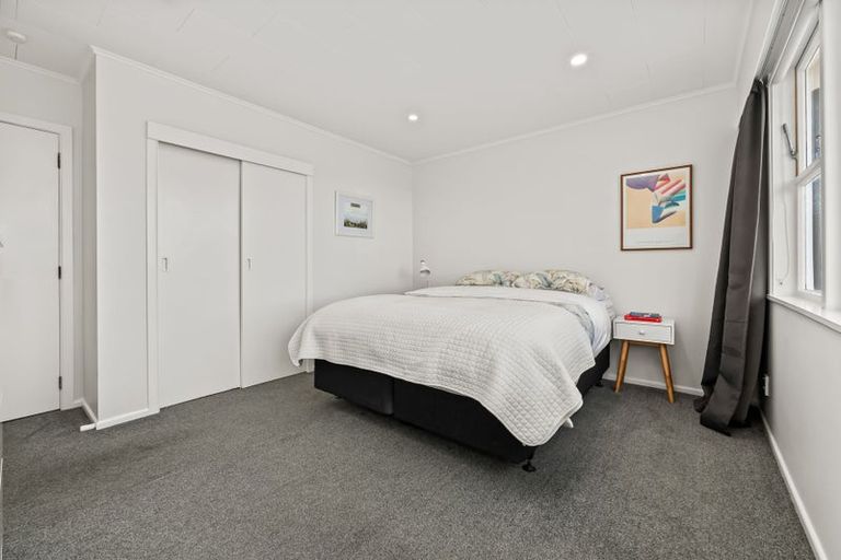 Photo of property in 11a Winara Avenue, Waikanae, 5036