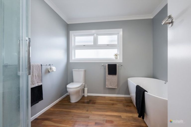 Photo of property in 10 Wise Street, Wainuiomata, Lower Hutt, 5014