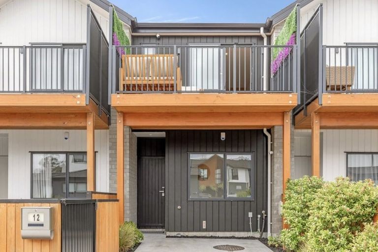 Photo of property in 12 Parenga Lane, Kumeu, 0810