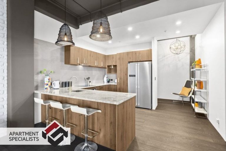 Photo of property in 22 Emily Place, Bellevue, Tauranga, 3110