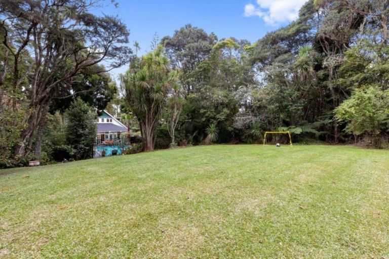 Photo of property in 367b Titirangi Road, Titirangi, Auckland, 0604