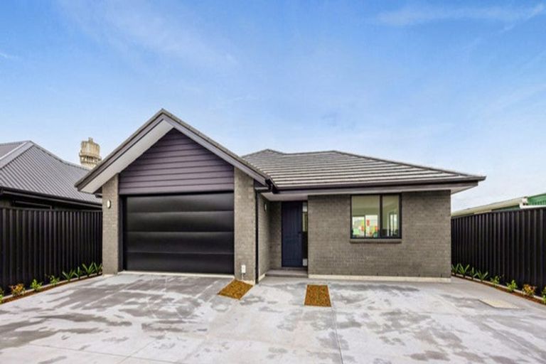 Photo of property in 63b Collins Street, Hawera, 4610