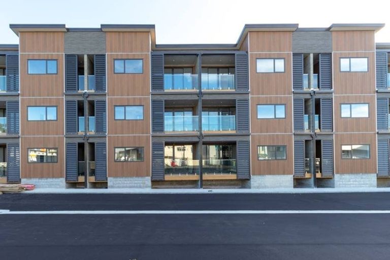 Photo of property in 139 Grove Road, Papakura, 2110