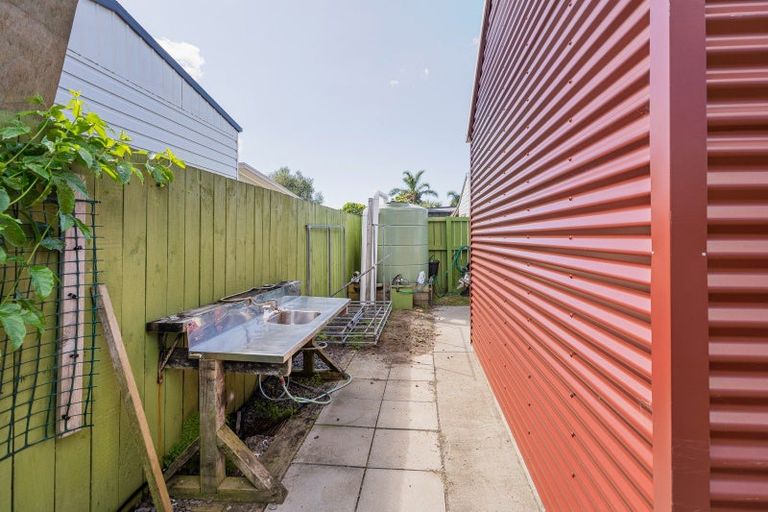 Photo of property in 24 Wells Place, Whitianga, 3510