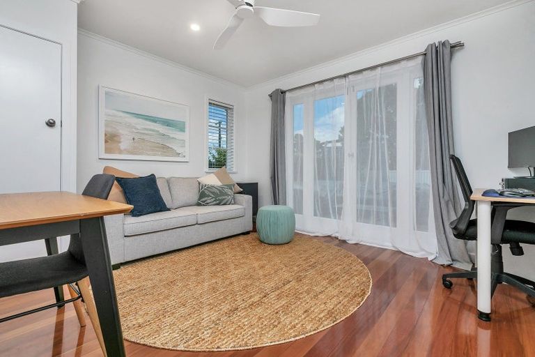 Photo of property in 4 Birkley Road, Bayswater, Auckland, 0622